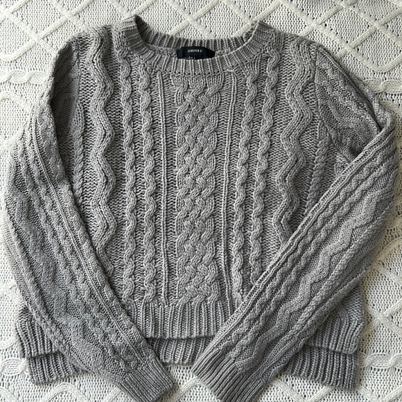 Forever 21 Cable Knit Sweater - Picture 1 of 3